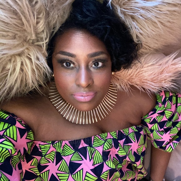 Meet your Posher, Stacy - Picture 3 of 11